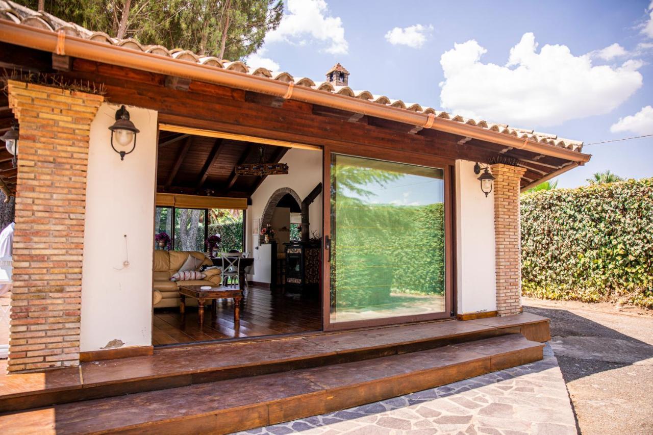Villa Laoconte Piscina, Jacuzzi E Biliardo Canicattì Exterior foto