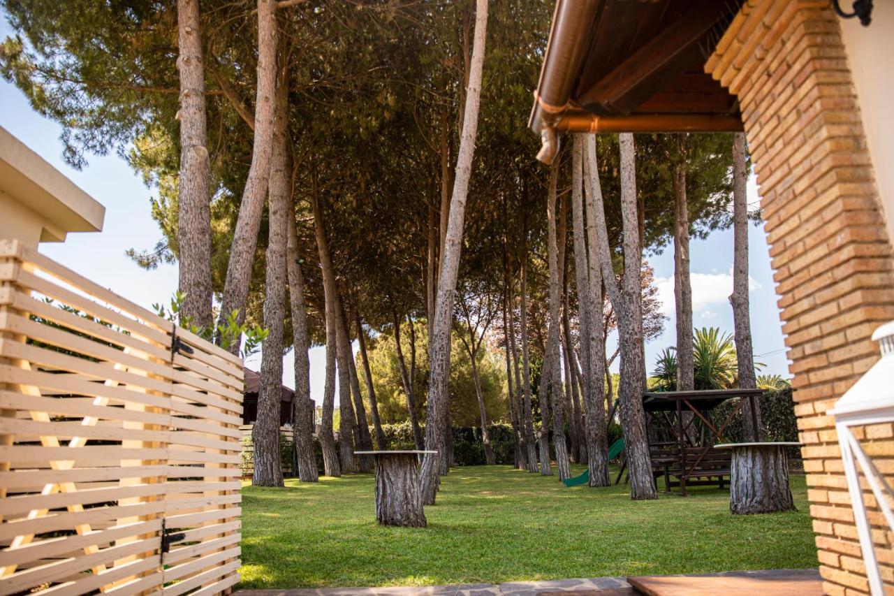 Villa Laoconte Piscina, Jacuzzi E Biliardo Canicattì Exterior foto