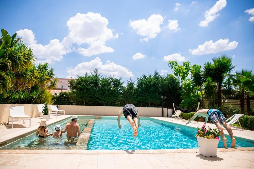 Villa Laoconte Piscina, Jacuzzi E Biliardo Canicattì Exterior foto