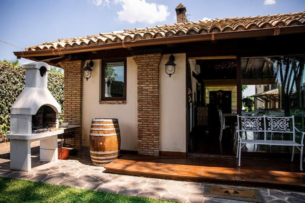 Villa Laoconte Piscina, Jacuzzi E Biliardo Canicattì Exterior foto